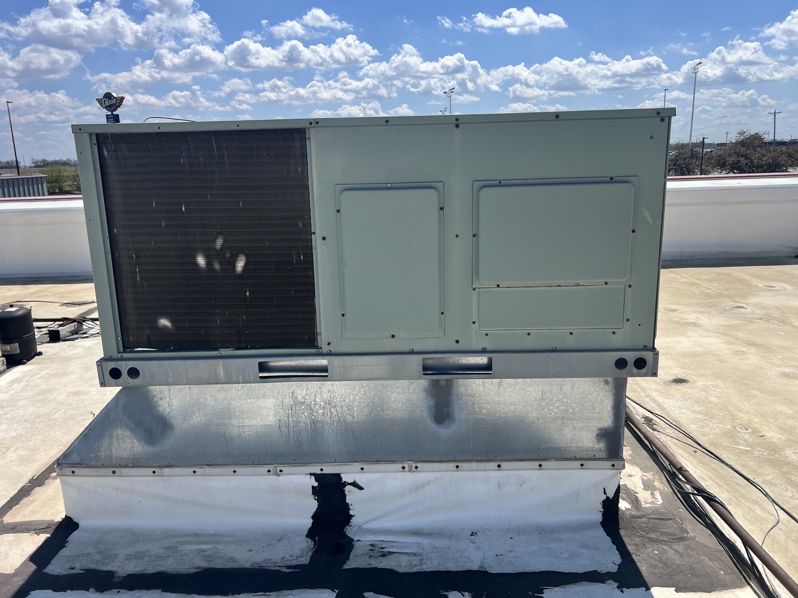 Commercial rooftop unit before replacement